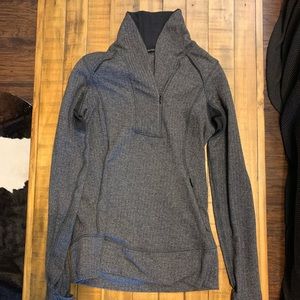 Lululemon Fitted Herringbone Pattern Pullover